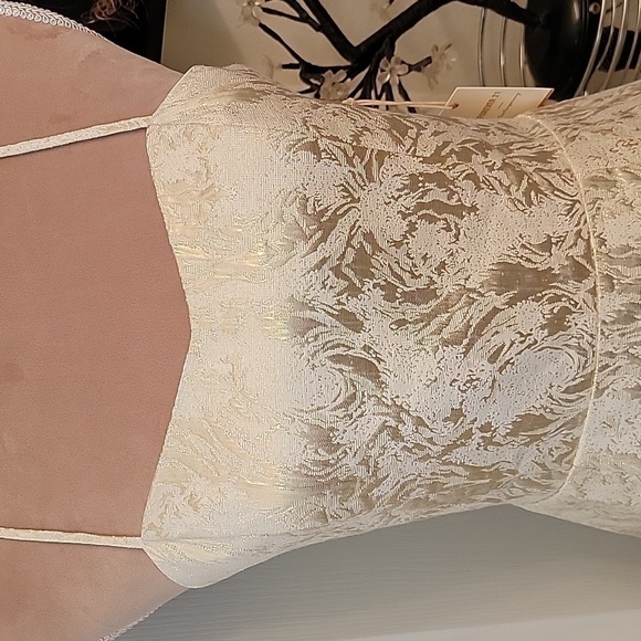 Forever 21 Cream and Gold Mini Dress, Size M, NWT!! - Picture 2 of 7